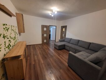 Ponúkam na dlhodobý prenájom 2 i byt - 3