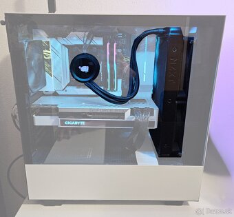Uzavreté vodné chladenie NZXT KRAKEN 280 s LCD displejom - 3