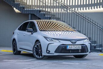 Toyota Corolla 1.8 Hybrid GR SPORT - 3