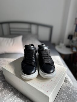 Alexander McQueen - 3