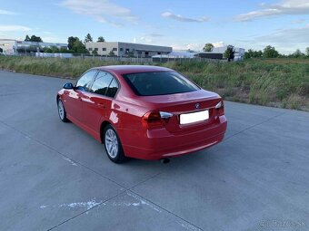 Predám BMW E90 320d 6.st manuál r.v.2008 - 3