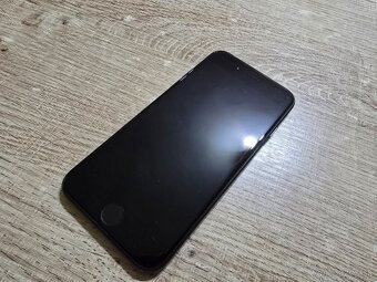 Iphone se 2020 plnefunkcny telefon s nabijacim kablom ma len - 3