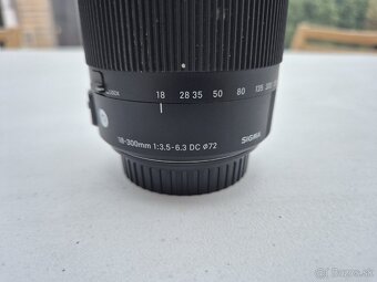 Sigma 18-300mm F3.5-6.3 DC Macro OS HSM lens - 3