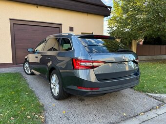 Superb Style Plus 1.8TSI DSG - 3