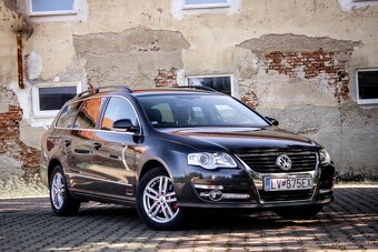 Volkswagen Passat Variant 2.0 TDI Sportline - 3