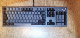 CoolerMaster klávesnica - 3