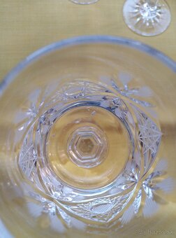 Brúsené poháre na stopke - 3