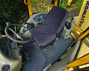 Komatsu WB 97S s TP a ŠPZ - 3