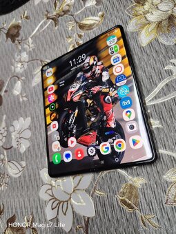 Samsung Z Fold 3 5G - 3