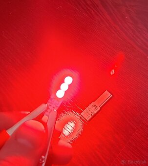 LED žiarovky W5W T10 červená - 3