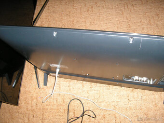 Predam LED televizor - 3