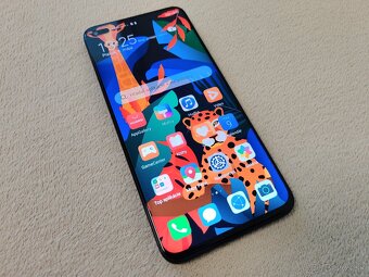 Huawei Nova 8i. 6gb//128gb. Čierna metalíza. - 3