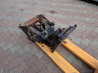 Predam čelnu hydrauliku na multicar M26 - 3