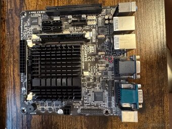 Predám základnu dosku mITX GIGABYTE J3455N-D3H (rev. 1.0) - 3