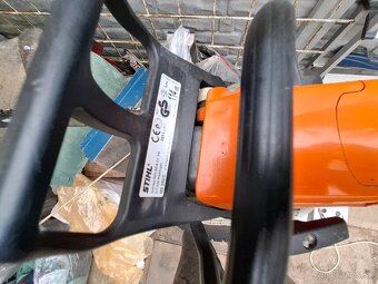 Stihl 250 - 3
