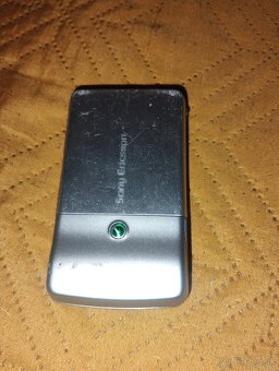 Sony Ericsson T303 - 3