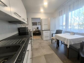Príjemný 3 izbový byt s balkónmi na PREDAJ - KOMÁRNO  ksk-15 - 3