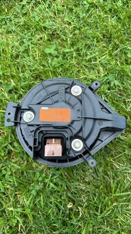 Ventilator kúrenia seat exeo st audi a4 b6 b7 - 3
