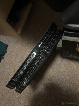 PlayStation 4 500gb – skvelý stav, pripravená na hranie - 3