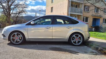 Predám Ford Focus 2,0 Tdci M6 r.v. 2009 - 3