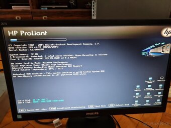 Server HP ProLiant DL380p Gen8 - 3