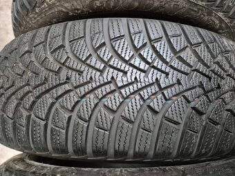 205/60 r16 zimné 4 ks GOODYEAR dezén 8,6 - 7,1 mm DOT2020 - 3
