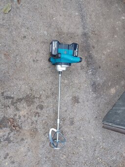 Miesadlo aku 18 v - 3
