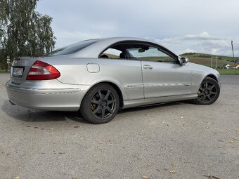Mercedes-Benz CLK 500 5.0 V8 - 3