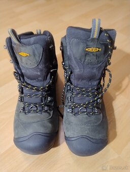 Keen Revel III 44,5/29 cm - 3