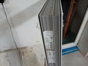 Okno plastove 810x1290, Rám, pevné, bez skla.. Nepoužité - 3