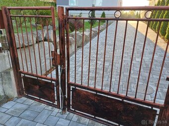 Predám dvojkrídlovú bránu + malá bránička. - 3
