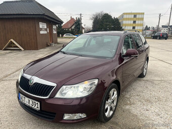 Skoda Octavia 2 2.0 TDI elegance r.v 2011 xenon navi - 3