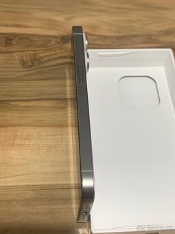 Predám Apple iphone 15 PRO 512GB White poškodený LCD - 3