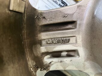 VW disky 5x100 R15 - 3