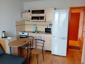 Na predaj garsónka s balkónom Levice - 3