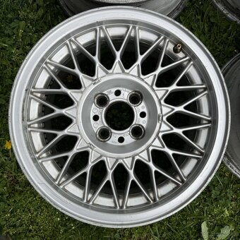 BMW E30 STYLING 5 R15 - 3
