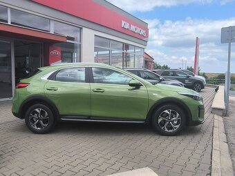 Kia XCeed 1.5 T-GDi M6 Silver MY25 - 3