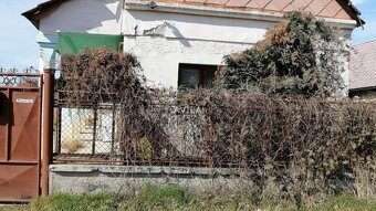 NA PREDAJ: starší 4izbový rodinný dom s pozemkom 655m2 - Jel - 3