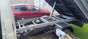 Predám Hyundai valník sklapač H1 2.5tdi 73kw - 3