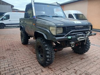 Toyota land cruiser lj70 - 3