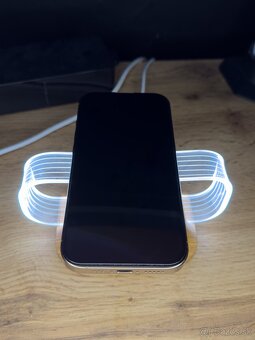 iPhone 16 Pro 256 GB | Desert Titanium - 3