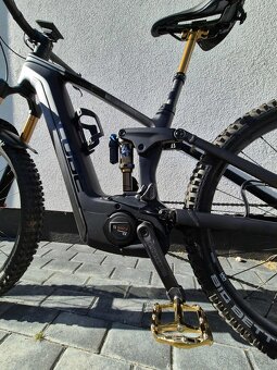 Cube stereo hybrid 140 - 3