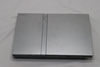 PlayStation 2 Slim Silver SCPH-70004 / komplet prísluš. - 3