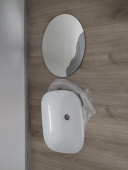 Umývadlo a zrkadlo - 3