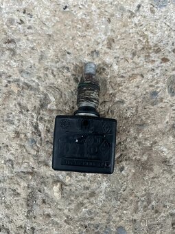 Snimáče tlaku pneumatík RENAULT - 3