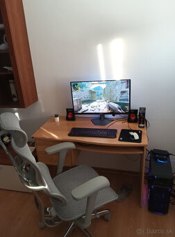 Herný PC + Vysokorýchlostný Full HD Monitor - 3