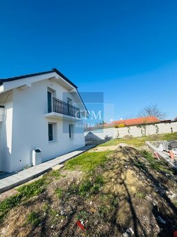 Ponúkame na predaj slnečný 3-izbový rodinný dom v časti Malé - 3