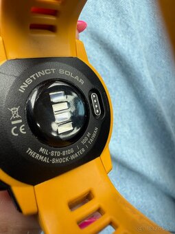Garmin Instinct Solar, Sunburst - 3