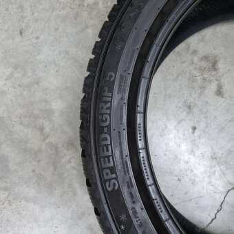 Zimné pneumatiky 245/45 R18 SEMPERIT DOT3522 - 3