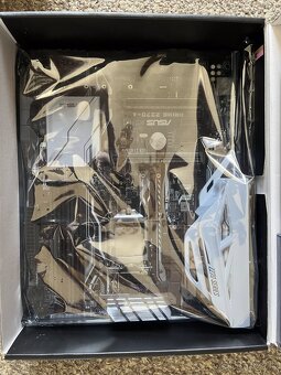 Asus Prime Z270-A + Intel i7 7700k - 3